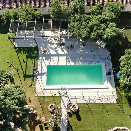 Casa Rural Palacio Conde De Aldana Con Piscina Entre Encinares Y Dehesas Terradillos Exterior foto