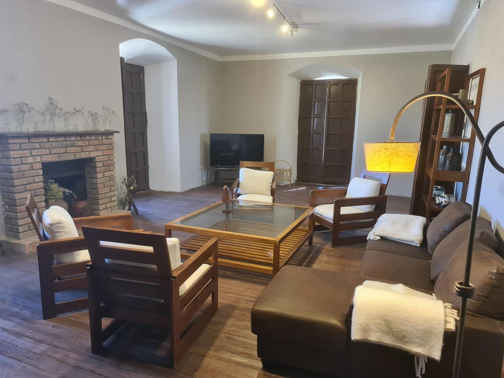 Casa Rural Palacio Conde De Aldana Con Piscina Entre Encinares Y Dehesas Terradillos Exterior foto